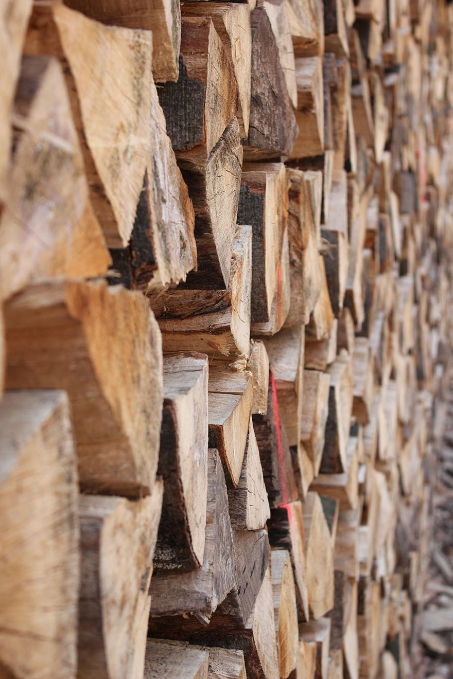 brennholz-buck gestapeltes Holz