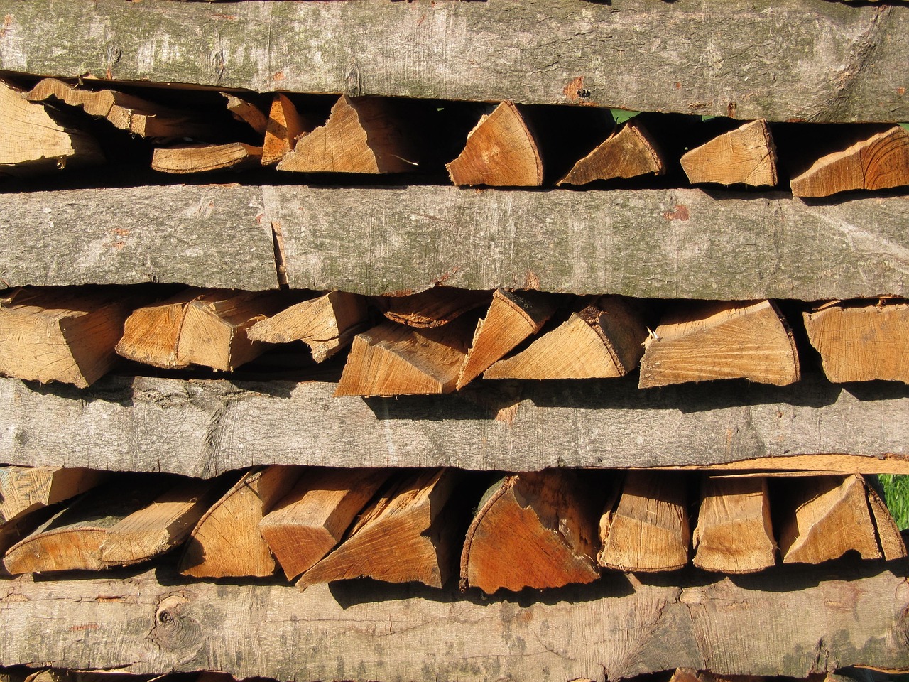 brennholz-buck gestapeltes Holz